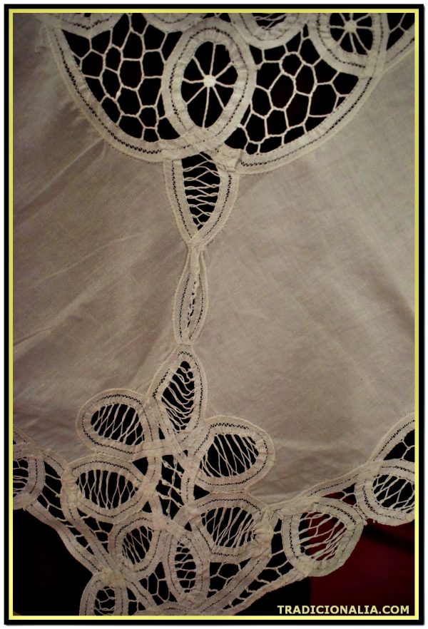 Lace - Embroidery